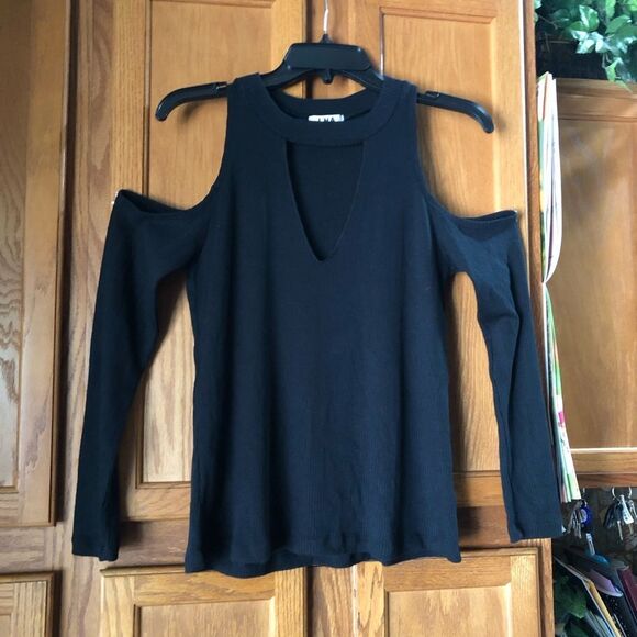 LNA Choker Cut Out Ribbed Cold Shoulder Pullover Sweater Black - XS - Picture 3 of 12